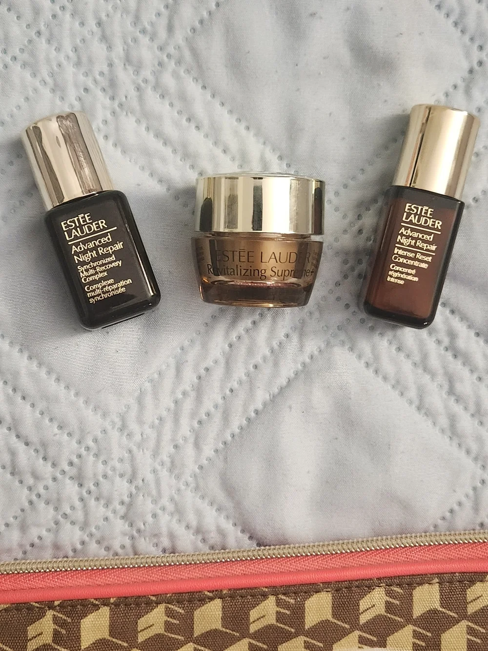NEW Estée Lauder Travel Skincare Bundle + Estee Lauder Makeup Pouch - Picture 2 of 4